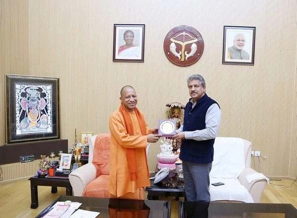 Business News | Anand Mahindra Meets Yogi Adityanath, Discusses Investment Proposals Ahead of Investors Summit