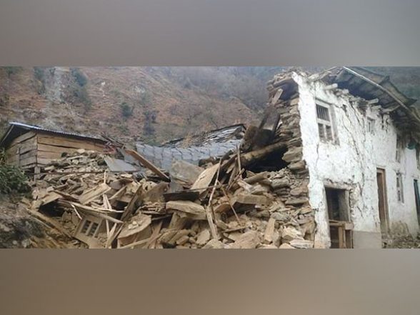 World News | Earthquake of Magnitude 5.8 Jolts Nepal, Three Houses Collapse - Vimarsana News