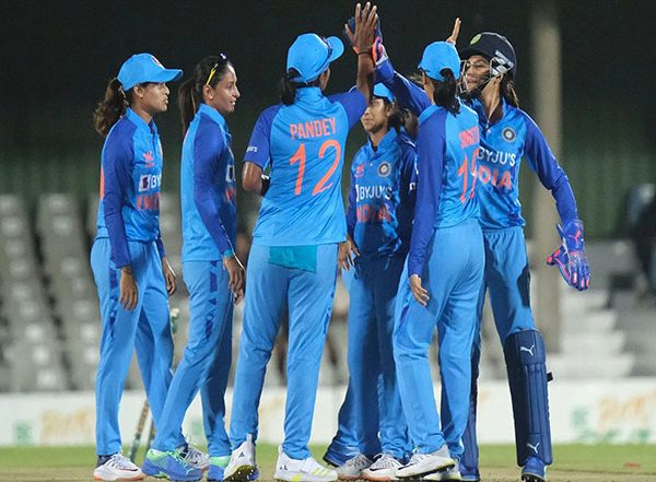 Sports News | Deepti Sharma, Harmanpreet Kaur Among Gainers in Women's T20I Rankings