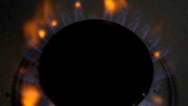 World News | China: Natural Gas Shortage, Cold Temperature Make Winter Unbearable for Residents