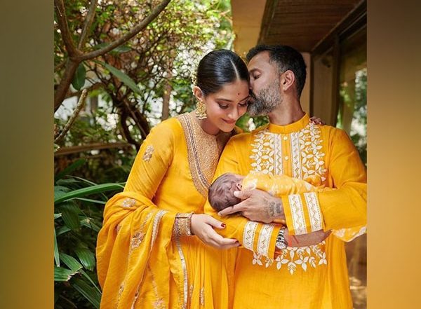 Entertainment News | This Picture of Sonam Kapoor with Her Son Vayu Will Melt Your Hearts