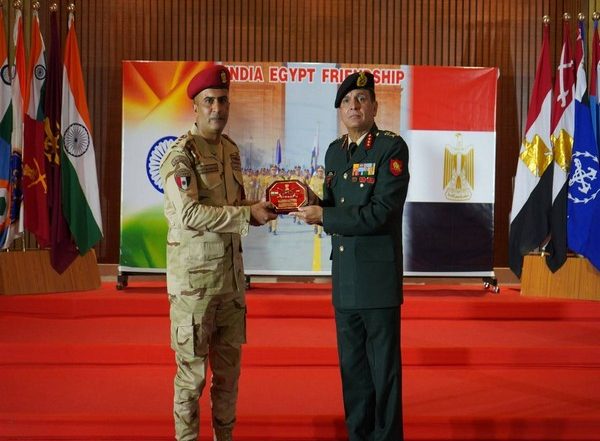World News | Indian Army Felicitates Egyptian Armed Forces Marching Contingent Taking Part in Republic Day Parade for First Time