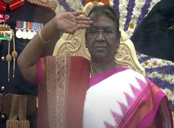 Republic Day 2023: President Droupadi Murmu Unfurls Tricolour, Gets Ceremonial 21 Gun Salute (See Pics)