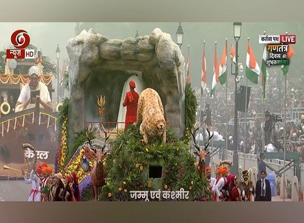 India News | 74th Republic Day Parade: West Bengal Tableau Showcases Durga Puja
