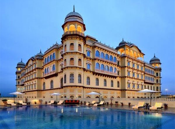 Business News | This Republic Day, Delve Into the Rich Indian Heritage and Pre-Independence Era Experiences at Noormahal Palace