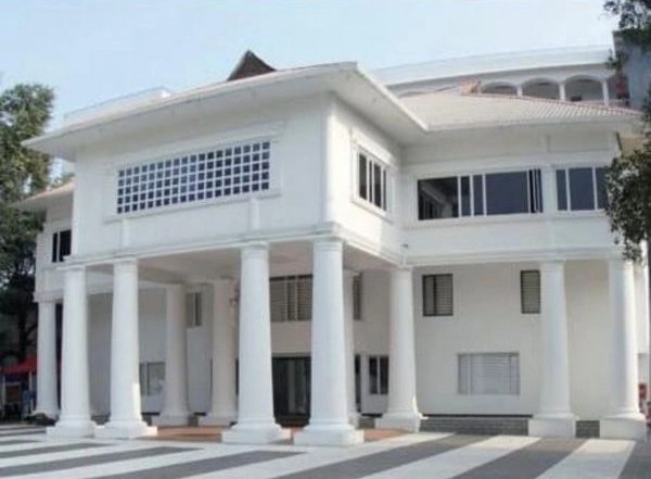 Business News | Periods Get a Break: Labour India Public School Announces Menstrual Holidays for Students