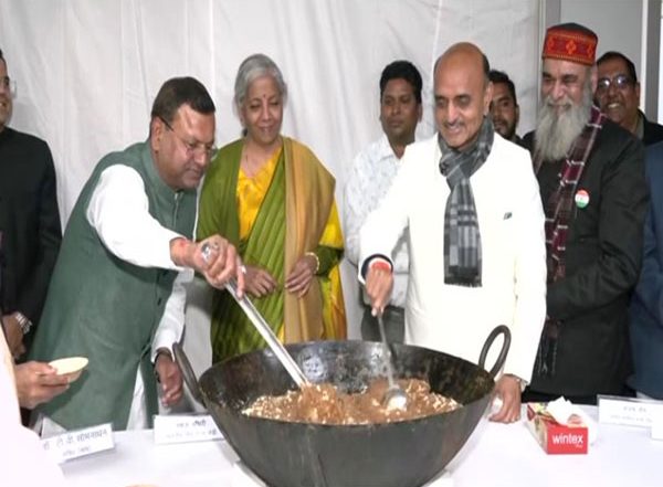 Business News | Customary Halwa Ceremony Held to Mark Final Stage of Budget Preparation