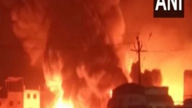 India News | Huge Fire Breaks out at Car Showroom in Gujarat's Surat