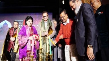 Entertainment News | Renowned Ghazal Singer Anita Singhvi Awes Crowd at Dayar-e-Ishq Concert; CM Kejriwal Attends as Chief Guest