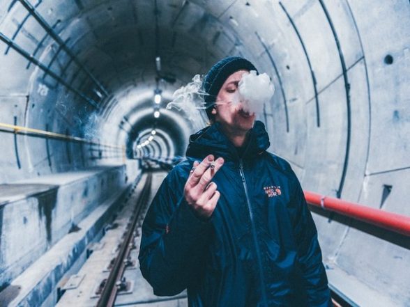 Health News | Machine Learning Identifies Drugs to Help Smokers Quit - Vimarsana News