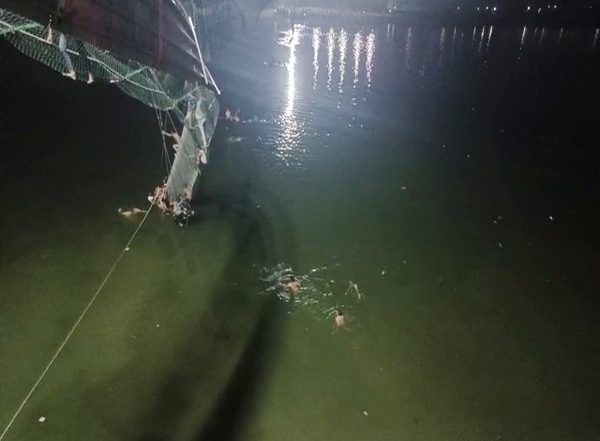 Morbi Suspension Bridge Collapse: Oreva Group MD Jaysukh Patel Surrenders Before Court