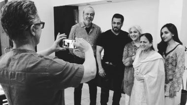 Aamir Khan Turns Photographer As He Clicks Pic of Salman Khan With His Family!