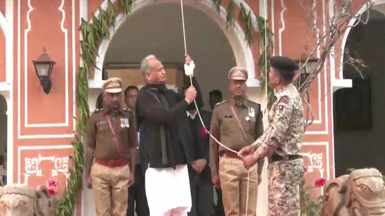 Republic Day 2023: Rajasthan CM Ashok Gehlot Hoists National Flag in Jaipur (See Pics)