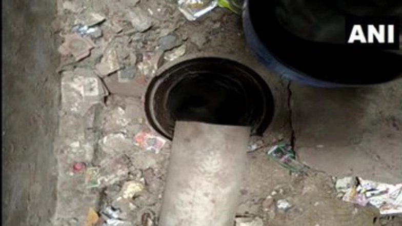 Uttar Pradesh: Four-Year-Old Boy Falls Into Borewell in Hapur, Rescue Operation Underway