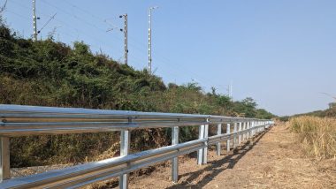 Indian Railways Starts Cattle Fencing on 622-Km Stretch Between Mumbai-Ahmedabad Route (See Pics)