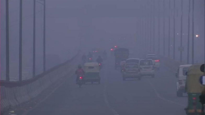 Delhi Cold Wave: 10-15% Surge in Heart Attacks, High BP and Brain Strokes During Early Hours in National Capital