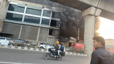Delhi Fire: Massive Blaze Erupts at Building in Mundka Area Where 27 People Burnt Alive Last Year (See Pics and Video)