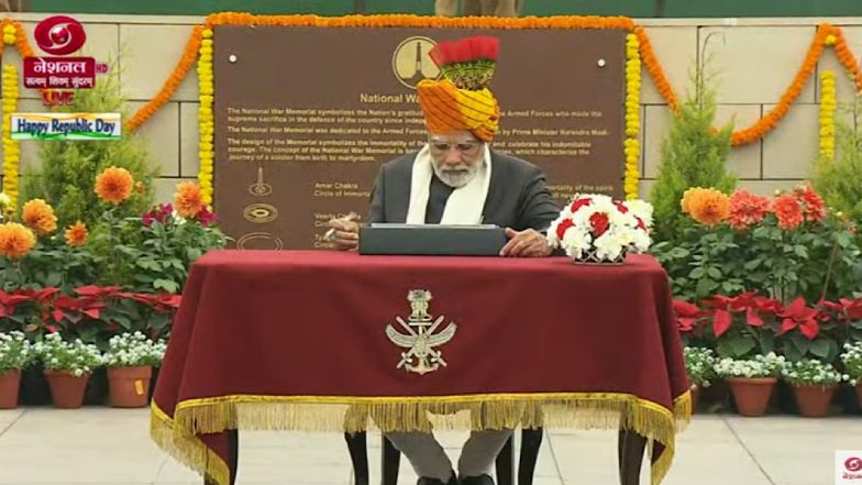 Republic Day 2023: PM Narendra Modi Pays Tributes to Fallen Soldiers at National War Memorial on Occasion of Gantantra Diwas (Watch Video)