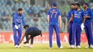 Fan Invades Field, Touches Virat Kohli&rsquo;s Feet During IND vs SL 3rd ODI 2023 in Thiruvananthapuram (See Pic)