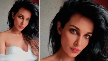 Anvanshi Jain Lesbian Hot Video - Flora Saini Anveshi Jain Kiss â€“ Latest News Information updated on December  28, 2018 | Articles & Updates on Flora Saini Anveshi Jain Kiss | Photos &  Videos | LatestLY