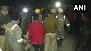 Uttar Pradesh Building Collapse: Residential Building Collapses in Lucknow, Many Feared Trapped (See Pics, Video)