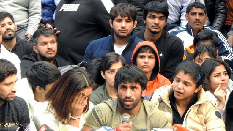 Wrestlers Protest: Vinesh Phogat and Seven Other Grapplers Move Supreme Court For Registration of FIR Against WFI President