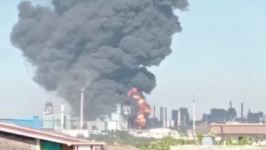 Maharashtra Fire: Massive Blaze Erupts at a Factory in Nashik District (Watch Video)