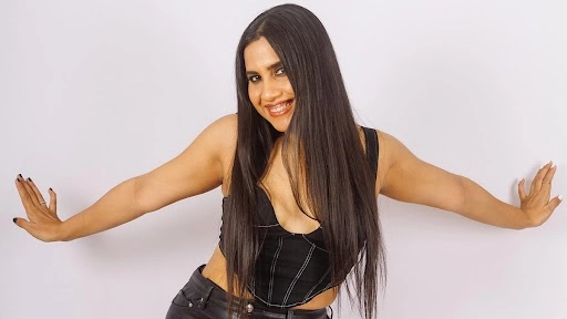 'Kya Baat Hai' Singer Nikhita Gandhi All Set For Live Shows In Different Cities Across The Country