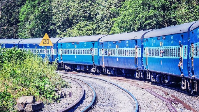 Transgenders Help Woman Deliver Baby on Howrah-Patna Janshatabdi Express After Women Passengers Hesitate