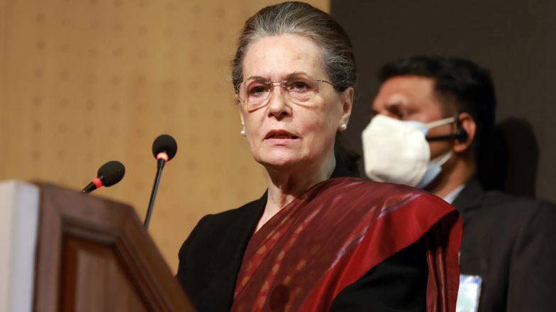 Karnataka Assembly Elections 2023: 'Country Can't Progress Till We Get Rid of the Environment Created by BJP Government', Says Congress Leader Sonia Gandhi (Watch Video)