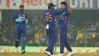 Virat Kohli, Bowlers Star As India Defy Dasun Shanaka’s Fightback To Beat Sri Lanka by 67 Runs in 1st ODI 2023, Take 1–0 Series Lead