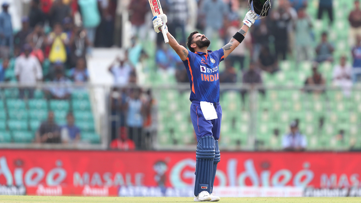 Virat Kohli Sex Video - Virat Kohli Hits 166*, Shubman Gill Scores Second Hundred To Power India to  a Mammoth 390/5 in IND vs SL 3rd ODI 2023 | ðŸ LatestLY