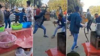 Madhya Pradesh: Two Groups Clash in the Middle of the Road in Gwalior, Attack Each Other With Swords, Sticks (Watch Video)