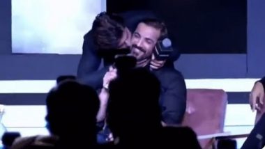 Pathaan Bromance: Shah Rukh Khan Plants Kiss on John Abraham's Cheek at the Success Meet