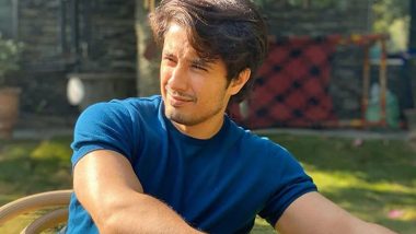 Student Writes Song Lyrics of Ali Zafar's 'Jhoom' in Physics Exam; Singer Tweets Video and Ask Students Not to Look for Physics in His Songs!