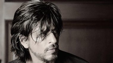 Shah Rukh Khan Gives Epic Reply to a Fan Who Questions Him on His Surname, Says ‘Choti Baaton Mein Mat Padho Please’ (View Tweet)