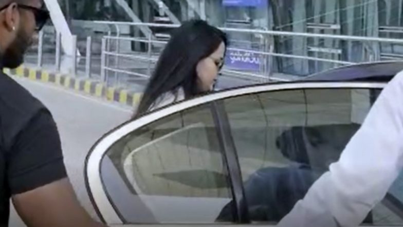 MS Dhoni's Wife Sakshi Singh Snapped in Udaipur Ahead of Hardik Pandya's Speculated Wedding
