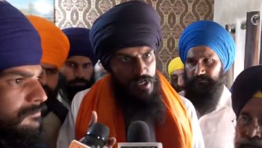 ‘Waris Punjab De’ Head Amritpal Singh Threatens Violent Stir, Says ‘If Case Not Cancelled Within Hour, Admin Responsible for What Happens Next’ (Watch Video)