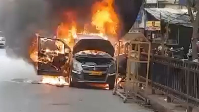 Mumbai Fire: Car Gutted in Blaze Near Shiv Sena Bhavan in Dadar, No Casualties Reported (Watch Video)