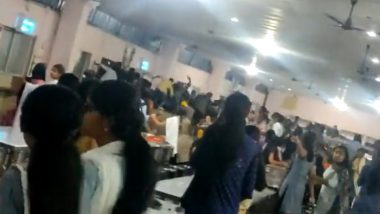 Tamil Nadu: Students Clash With Migrant Workers Over Serving of Food in Coimbatore Hostel Mess, Video Goes Viral