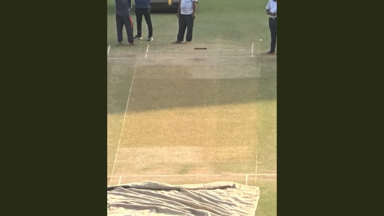 Nagpur Pitch Doctored? Former Indian Cricketers Give Humorous Touch to Ongoing Debate Ahead of IND vs AUS 1st Test, See Reactions