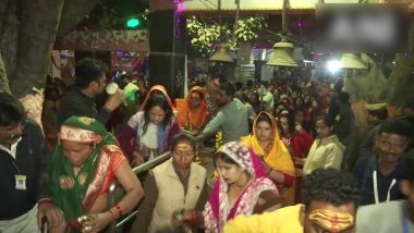 Mahashivratri 2023: Devotees Throng Lord Shiva Temples to Seek Blessings, ‘Bhasma Aarti’ Performed at Mahakaleshwar Jyotirlinga Temple (See Pics and Video)