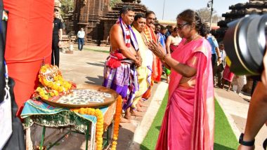 President Droupadi Murmu Pays Obeisance at 11th Century Shree Lingaraj Temple in Odisha (See Pics)