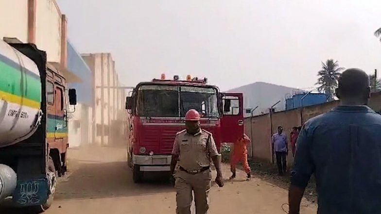 Andhra Pradesh: Seven Workers Die of Suffocation While Cleaning Oil Tanker of Factory in Kakinada District