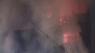 India News | Uttar Pradesh: Massive Fire Breaks out in Clothing Showroom in Mathura