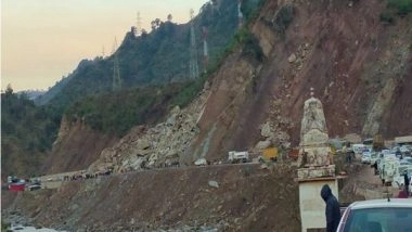 India News | J-K: Major Slide Hampers Vehicles on Jammu-Srinagar National Highway, People Advised to Follow Traffic Advisory