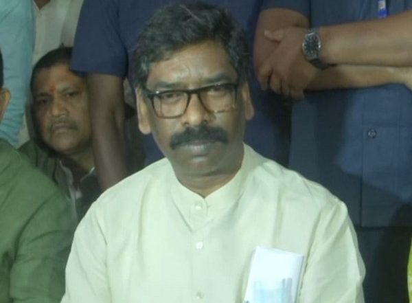 India News | Dhanbad Fire: CM Hemant Soren Announces Rs 4 Lakh Compensation for Kin of Deceased