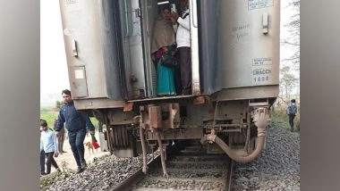 India News | 5 Bogies of Satyagrah Express Detach from Engine in Bihar; Probe Launched