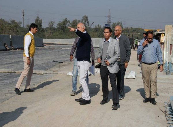 India News | Delhi: Deputy CM Manish Sisodia Takes Stock of Ongoing Construction Work of Ashram Flyover