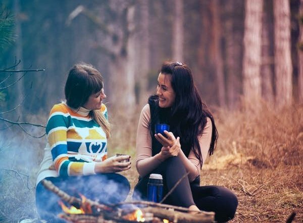 Lifestyle News | Good Interaction with a Friend Improves Everyday Well-being: Study